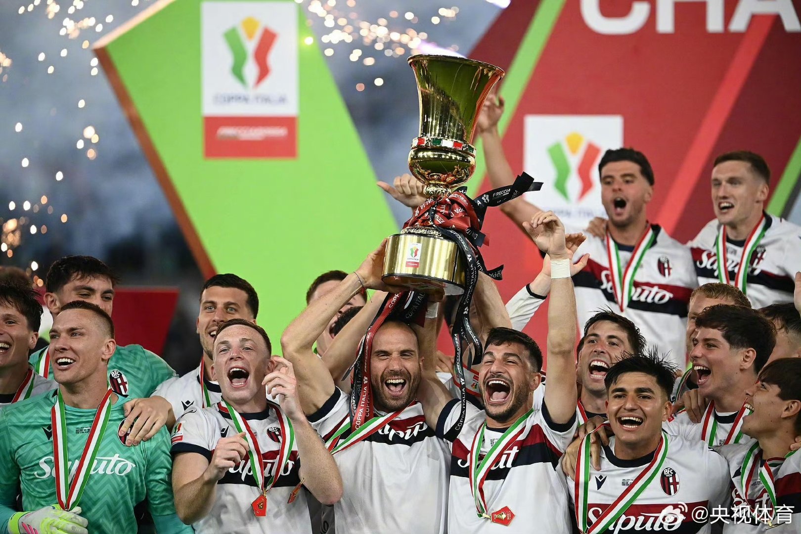 九游账号注册-包含国际比赛日意大利杯传出新动向，AC米兰篮板制胜，管理层表态——底气十足，球队文化再被提及的词条