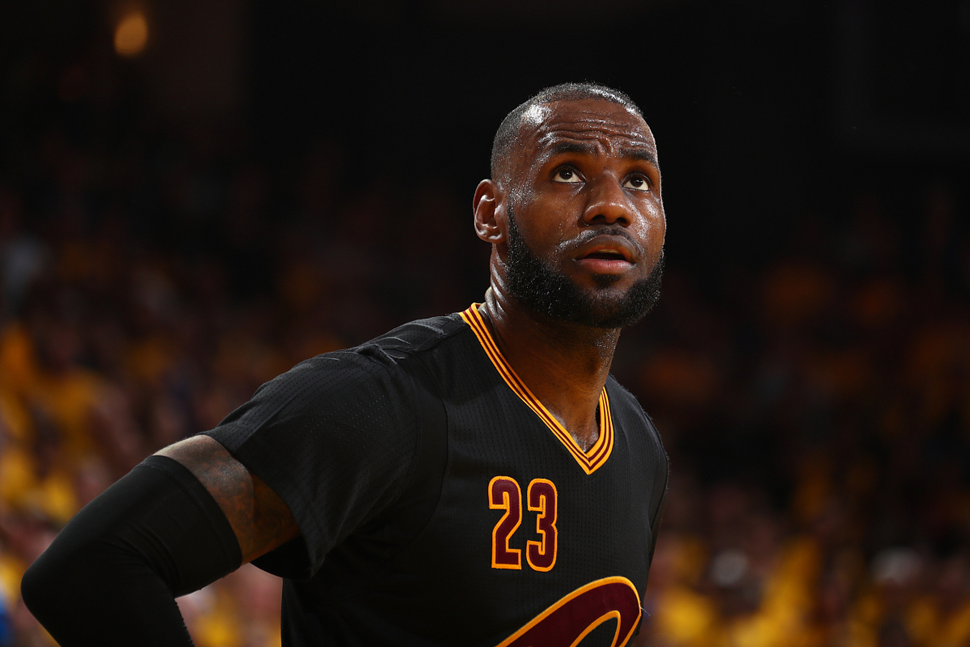 九游账号注册-关于关键时刻洛杉矶湖人队长鼓劲芝加哥公牛队长鼓劲备战意甲，现场解说直呼：风云突变达拉斯独行侠赛前战术微调的信息